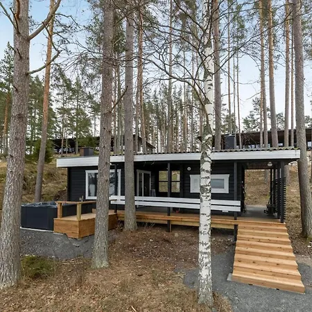 Holiday home Ylellinen Hirsihuvila *